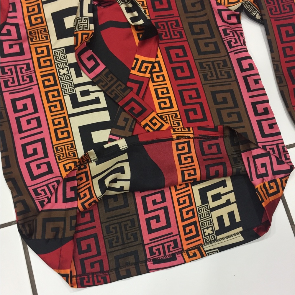 Nwot Boj Boj Multicolor Pattern Satin Like Blouse - image 6